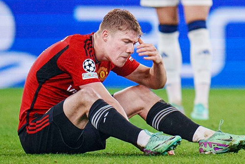 ยิงทิ้งยิงขว้าง คีน จวก ฮอยลุนด์ ใช้โอกาสเปลือง